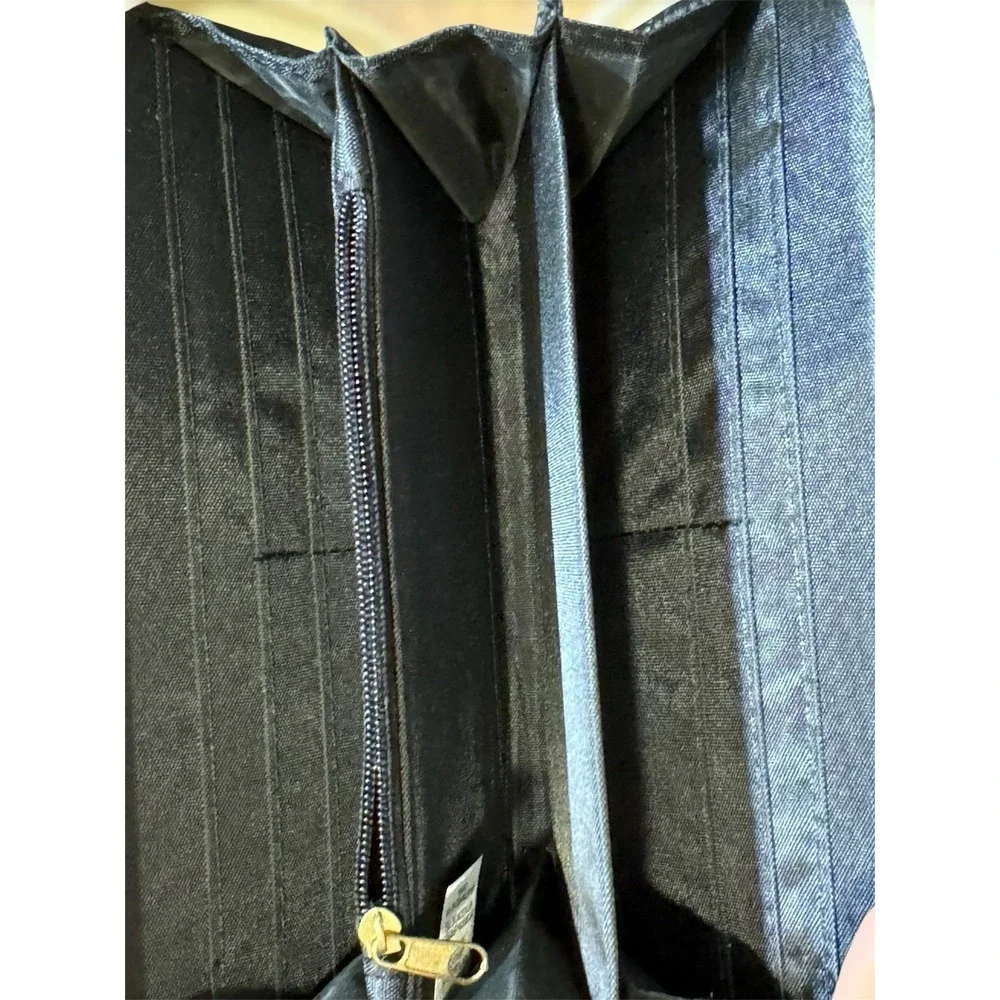Beige Quilted Wristlet w/ Tassel – Faux Leather – Minor Stain‎